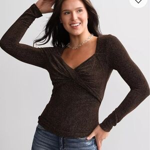Buckle Shimmering Long Sleeve Top